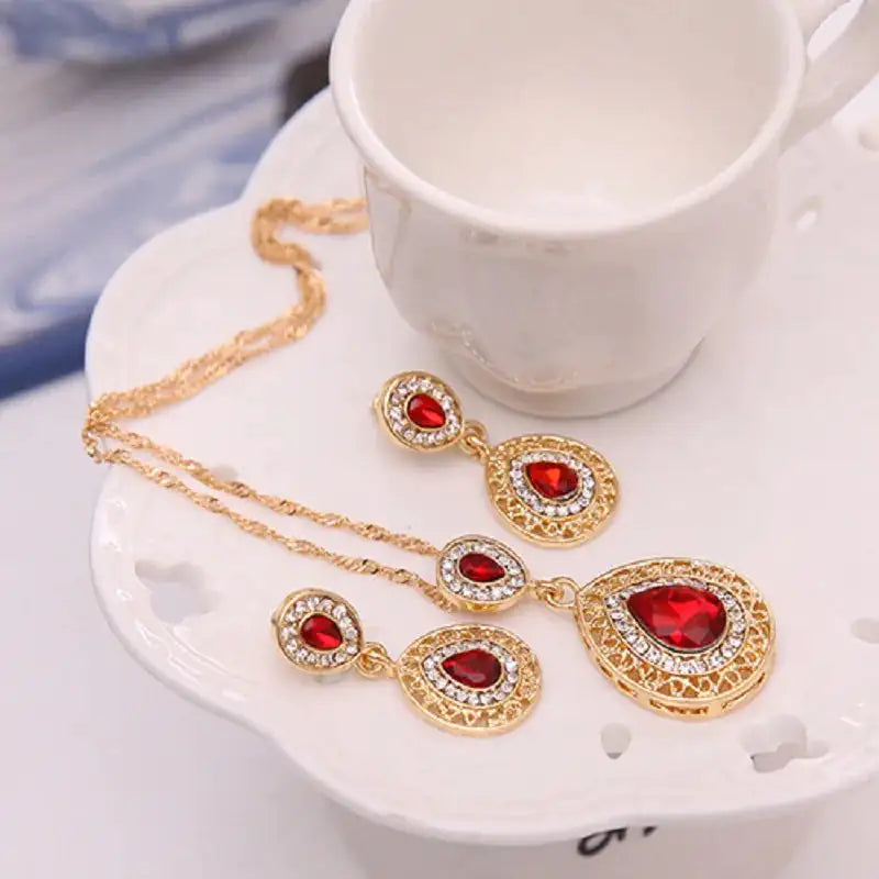 Stunning Crystal Jewelry Set