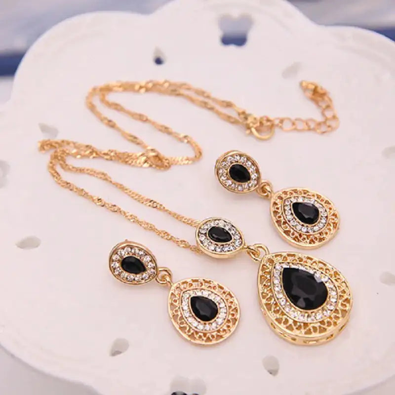 Stunning Crystal Jewelry Set